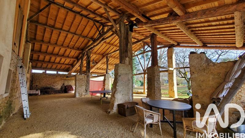 Maison - 207 m² - 7 pièces