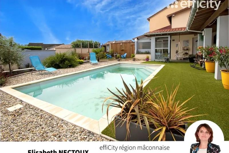 Maison - 220 m² - 8 pièces