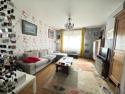 Appartement - 98 m² - 2 pièces