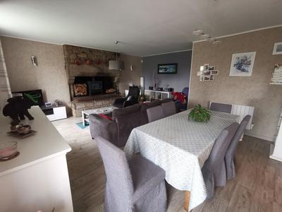 Maison - 140 m² - 5 pièces