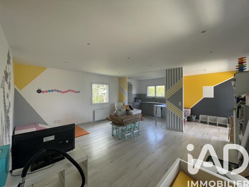 Maison - 181 m² - 9 pièces