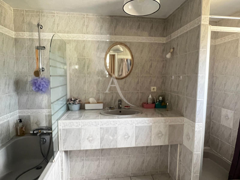 Maison - 156 m² - 6 pièces