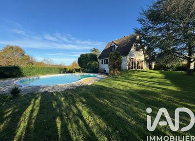 Maison - 160 m² - 6 pièces