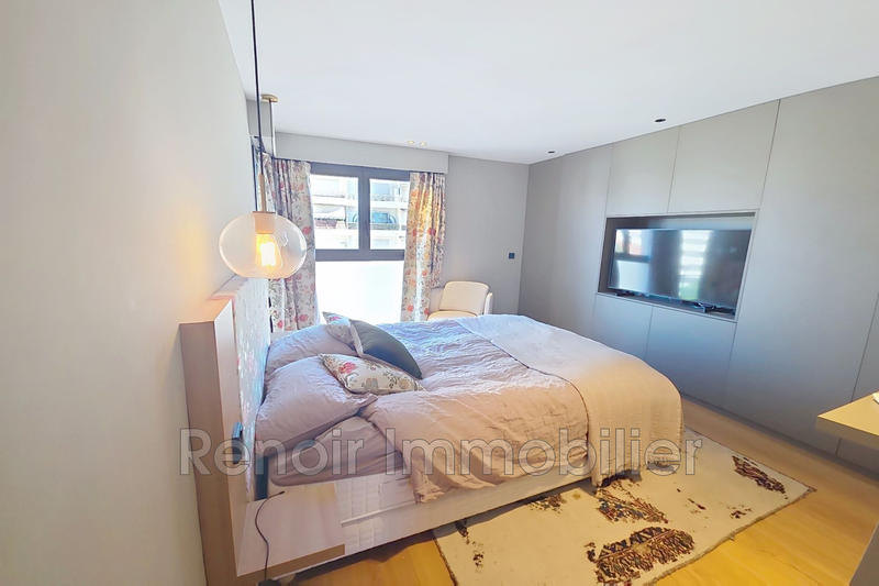 Appartement - 90 m² - 3 pièces