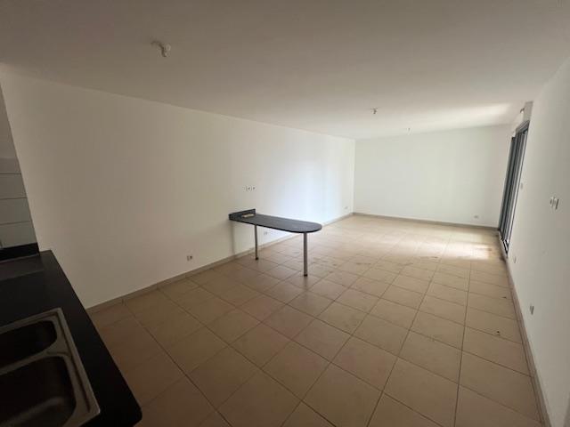 Appartement ancien - 71 m² - 3 pièces