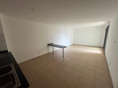 Appartement ancien - 71 m² - 3 pièces