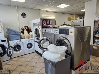 Immeuble - 218 m² - 7 pièces