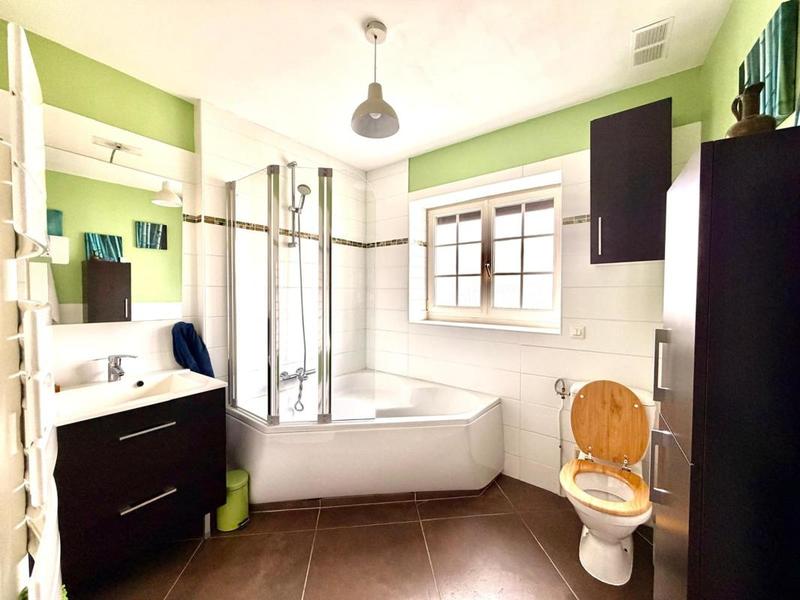 Maison - 137 m² - 6 pièces