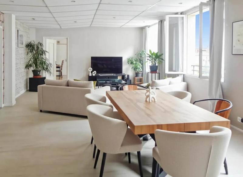 Maison - 400 m² - 15 pièces