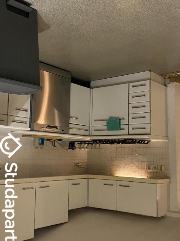 Chambre - 12 m² - 1 pièce