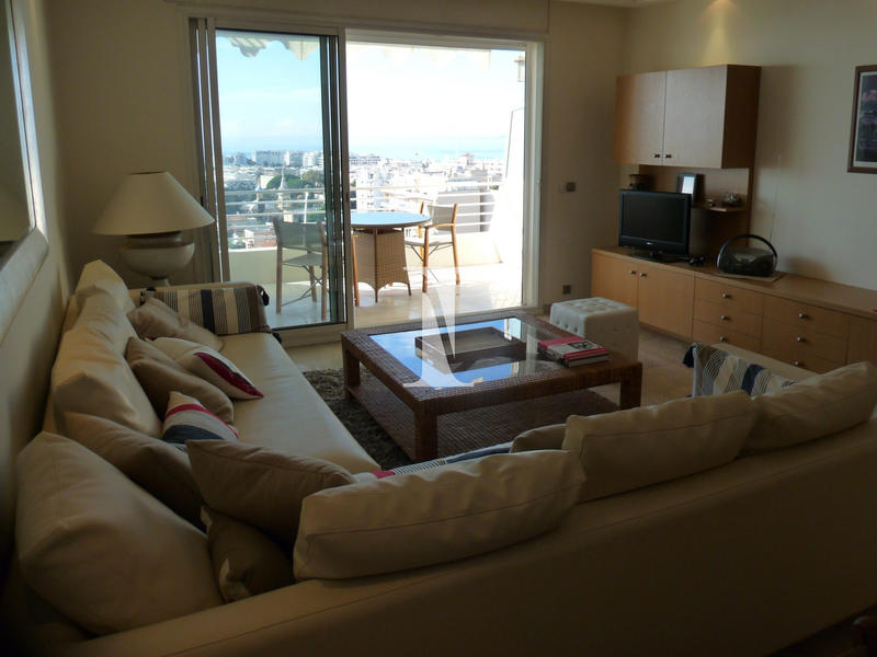 Appartement - 70 m² - 2 pièces