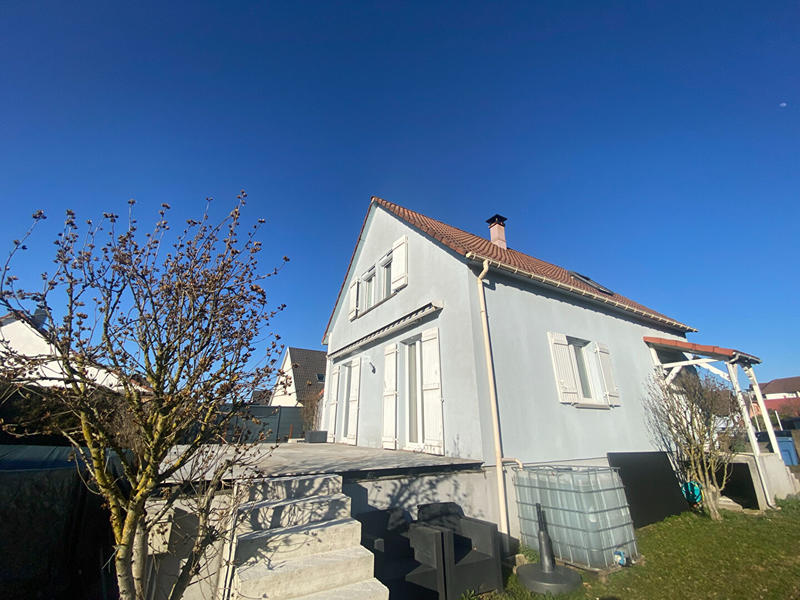 Maison - 93 m² - 4 pièces