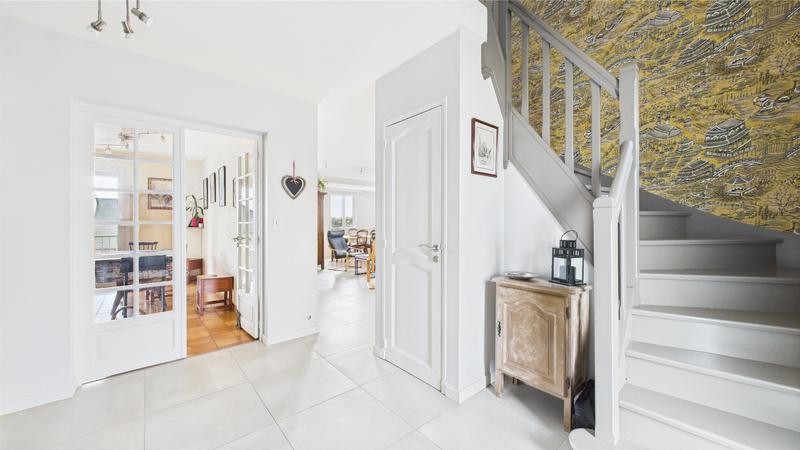 Maison - 200 m² - 6 pièces