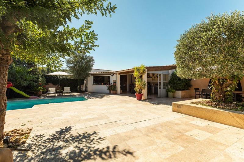 Villa - 147 m² - 6 pièces