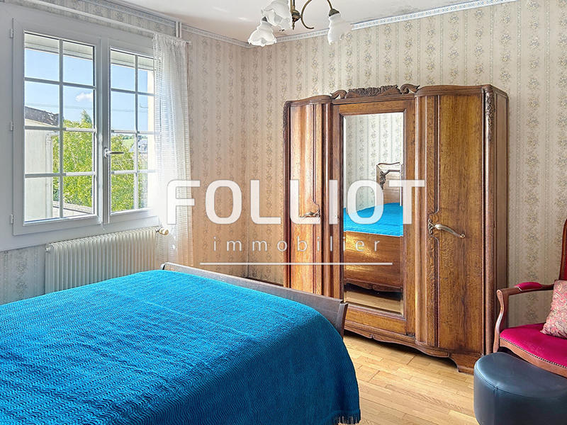 Maison - 165 m² - 9 pièces