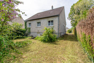 Maison - 94 m² - 4 pièces