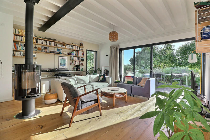 Maison - 196 m² - 7 pièces