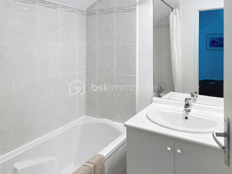 Appartement - 49 m² - 2 pièces