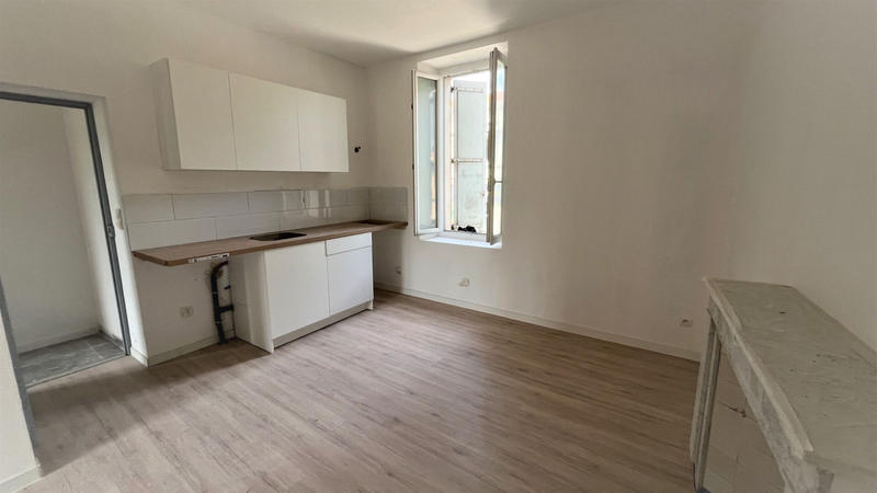 Immeuble - 240 m² - 7 pièces