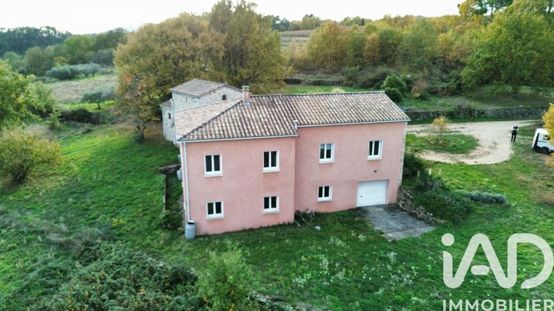 Maison - 157 m² - 6 pièces