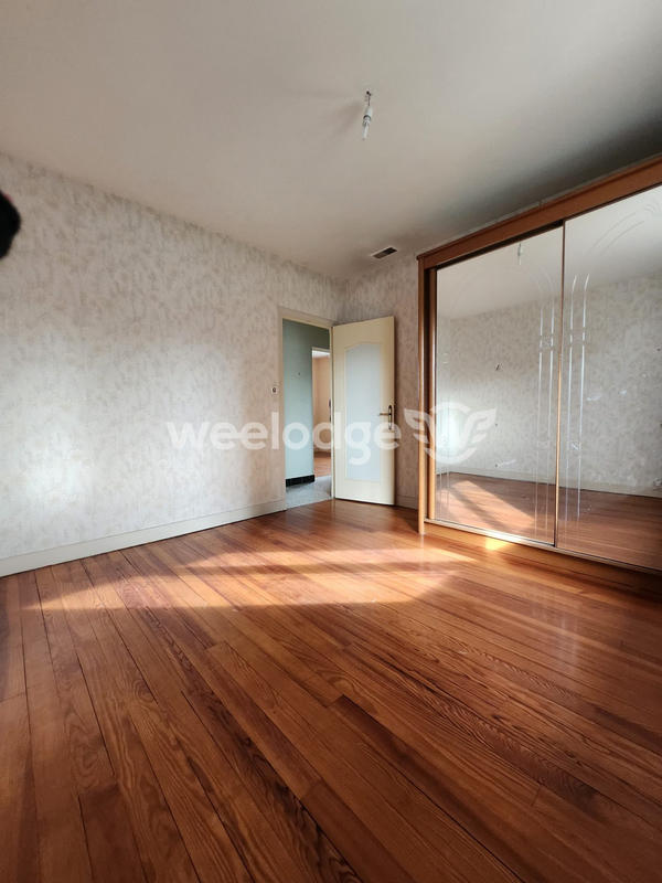 Maison - 166 m² - 7 pièces