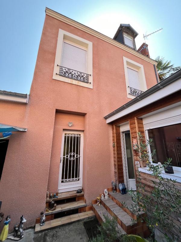 Maison - 185 m² - 7 pièces