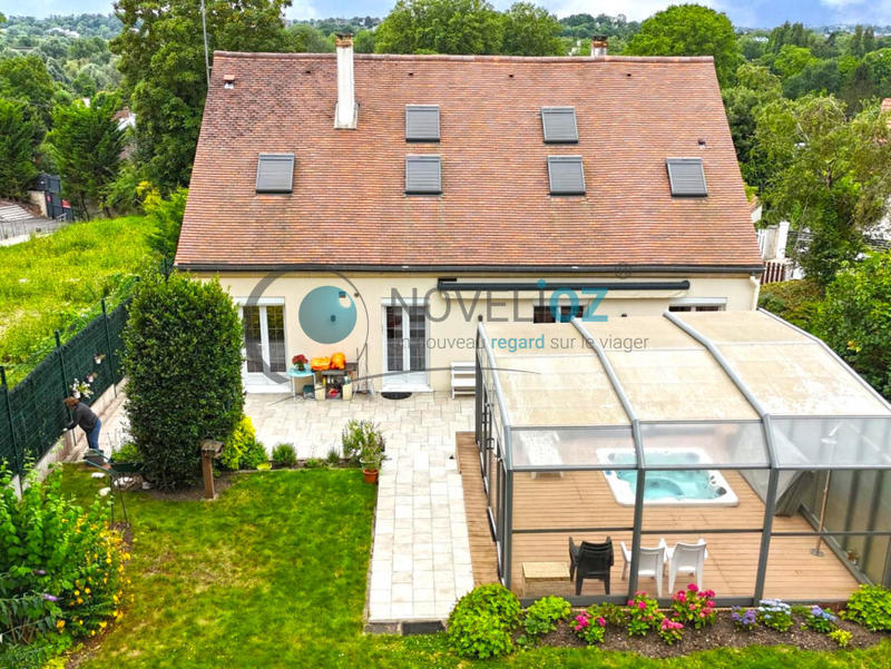Maison - 291 m² - 9 pièces