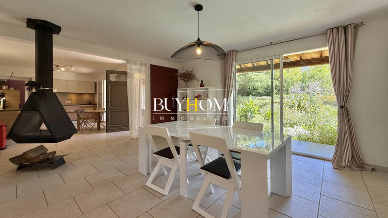 Maison - 158 m² - 5 pièces