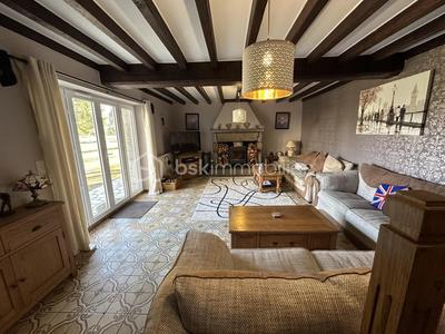 Maison traditionnelle - 235 m² - 11 pièces