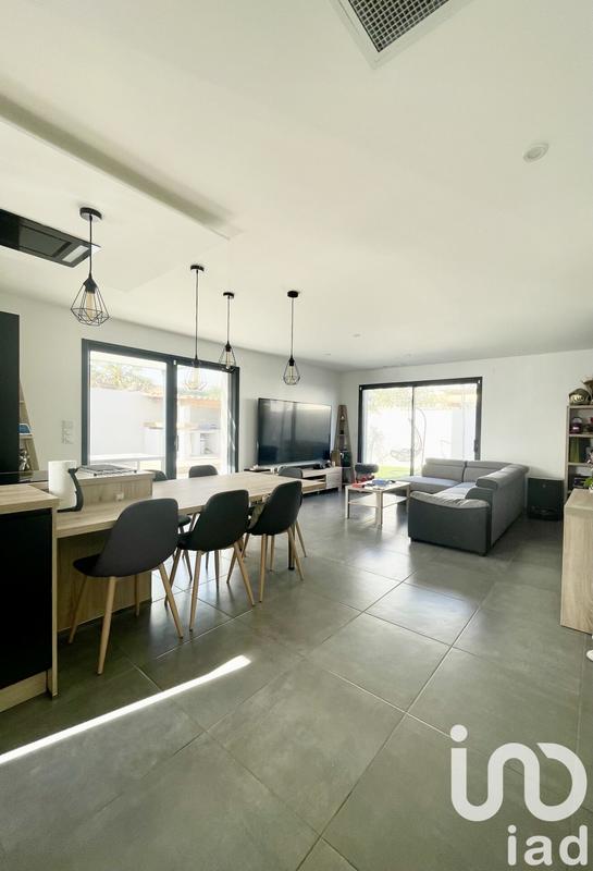 Maison - 94 m² - 4 pièces