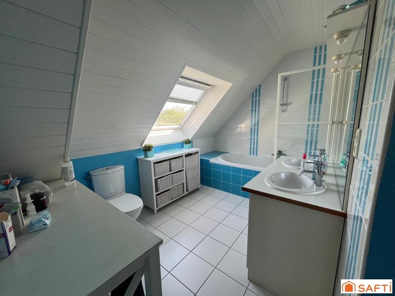 Maison - 252 m² - 8 pièces