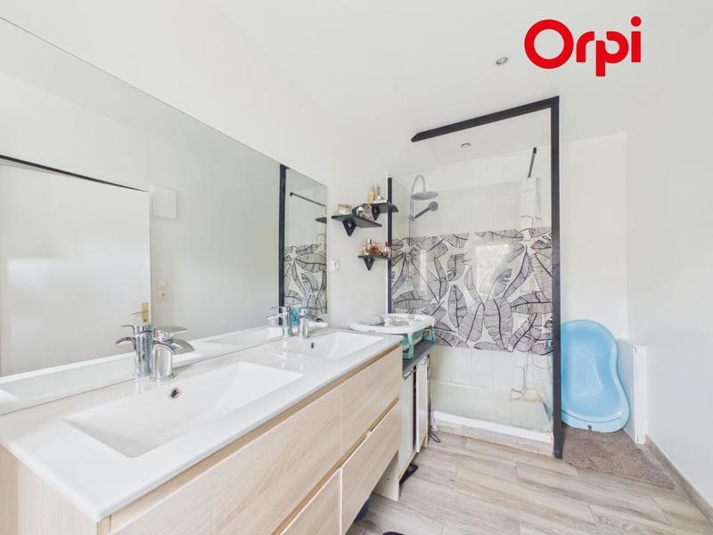 Maison - 80 m² - 5 pièces