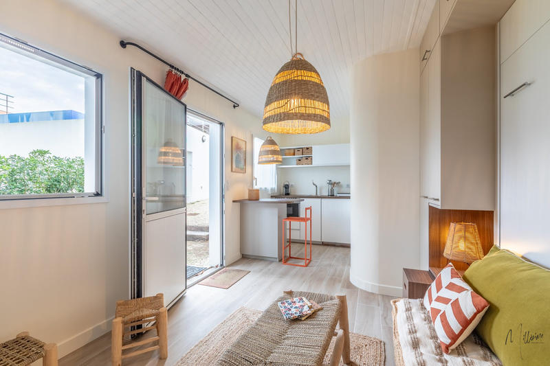 Maison - 330 m² - 10 pièces