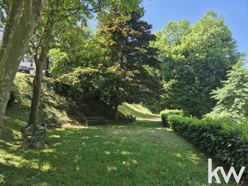 Appartement - 100 m² - 4 pièces