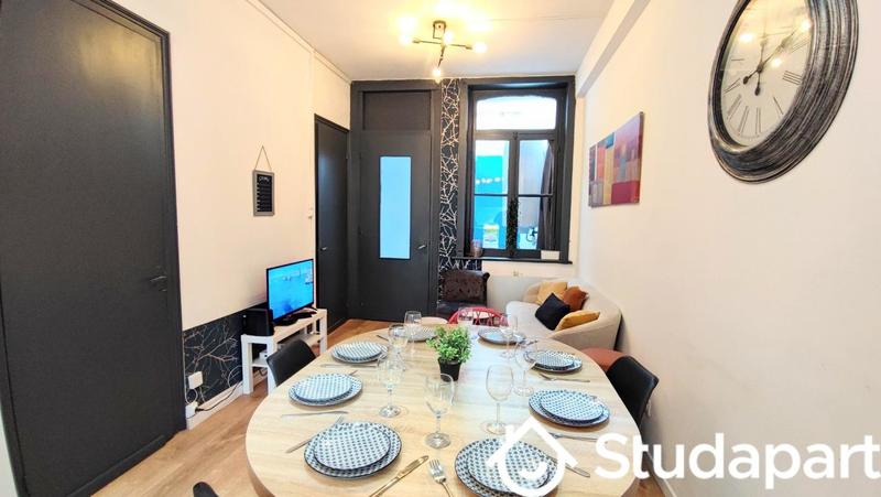 Chambre - 9 m² - 1 pièce