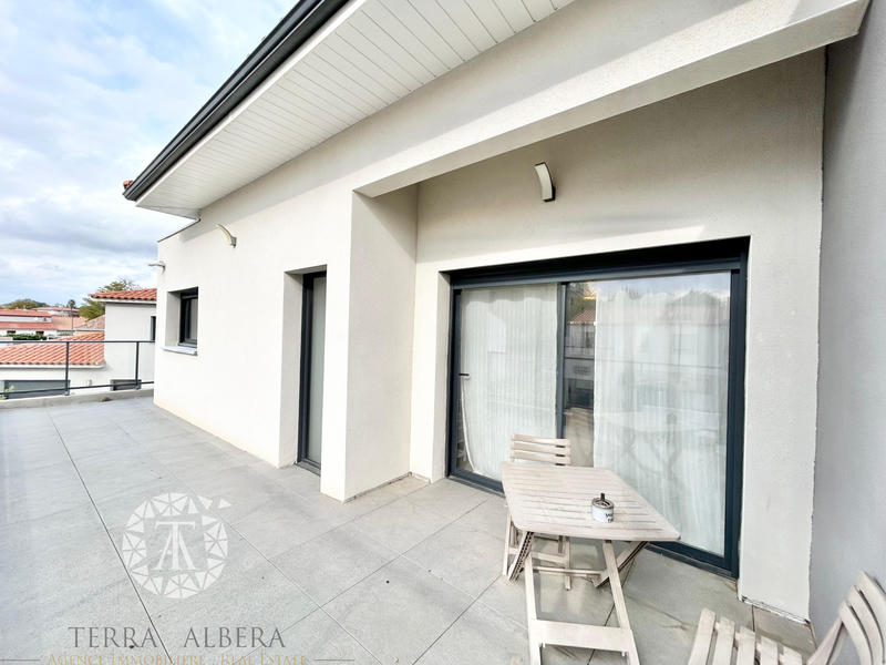 Maison - 111 m² - 4 pièces