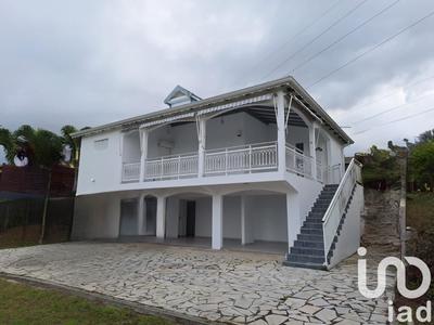 Maison - 252 m² - 5 pièces