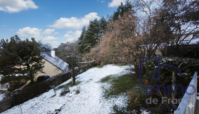 Maison - 222 m² - 8 pièces