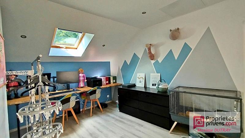 Maison - 210 m² - 6 pièces