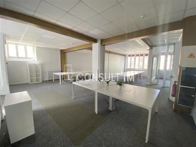 Bureau - 180 m²