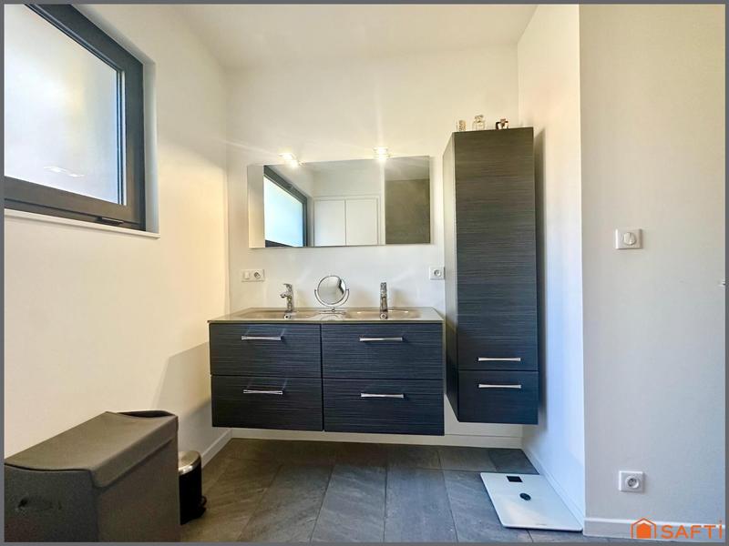 Maison - 151 m² - 6 pièces