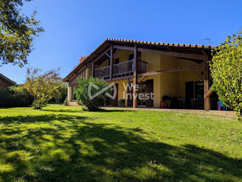 Maison - 180 m² - 5 pièces