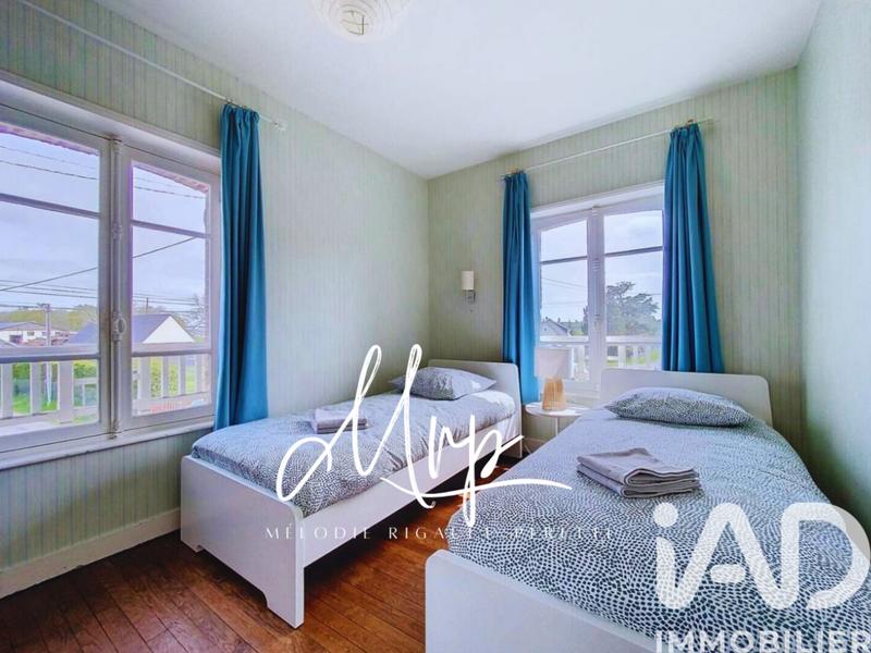 Maison - 228 m² - 8 pièces