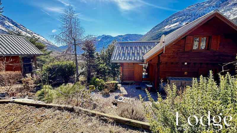 Maison - 140 m² - 6 pièces