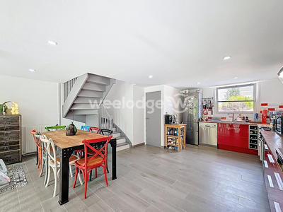 Maison - 95 m² - 5 pièces