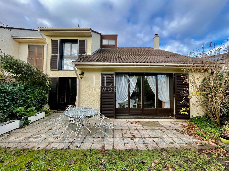 Maison - 105 m² - 6 pièces