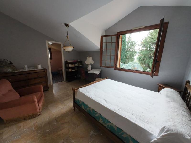 Maison - 137 m² - 6 pièces