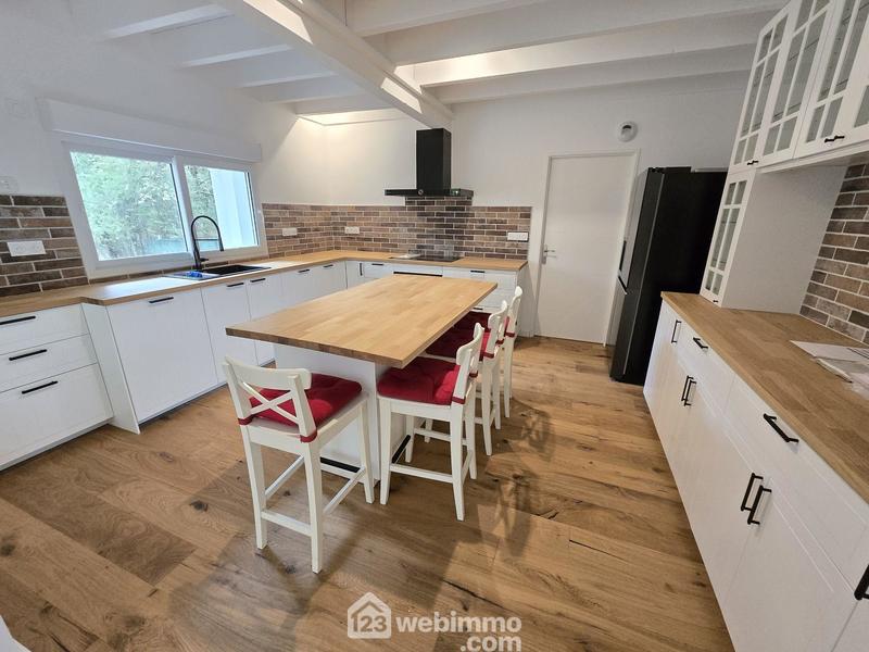 Maison - 186 m² - 6 pièces