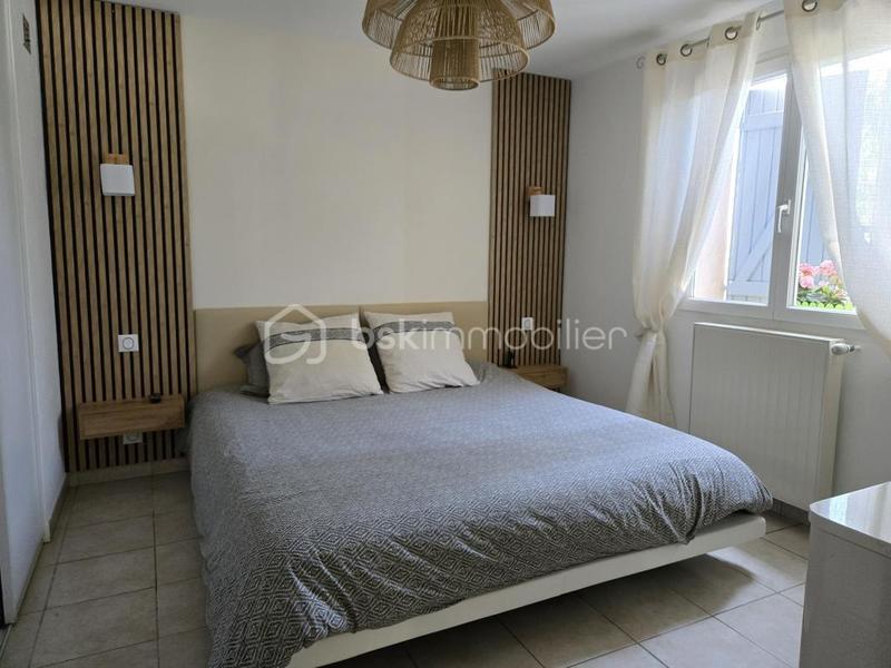 Villa - 300 m² - 8 pièces