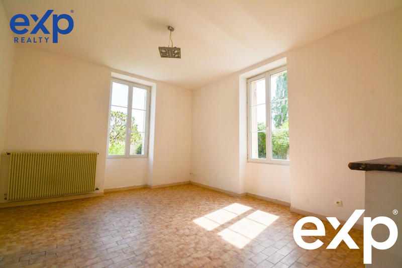 Maison traditionnelle - 215 m² - 6 pièces